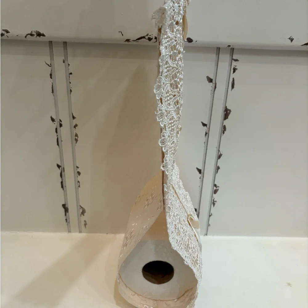 Vintage Toilet Paper Roll Holder Hand made 2 Roll Italian Lace Crochet